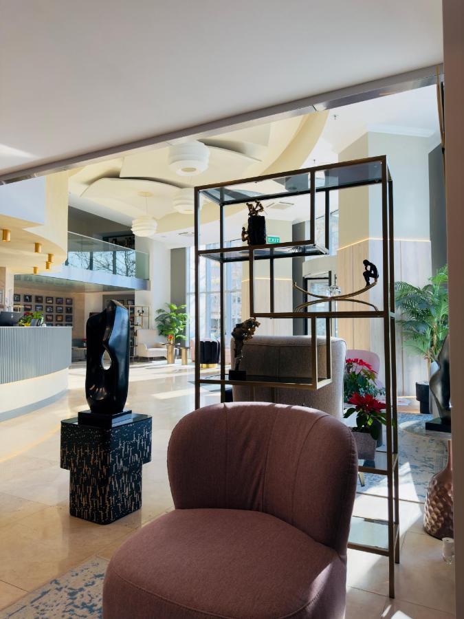 Hotel Unirii Square - Handwritten Collection 4*