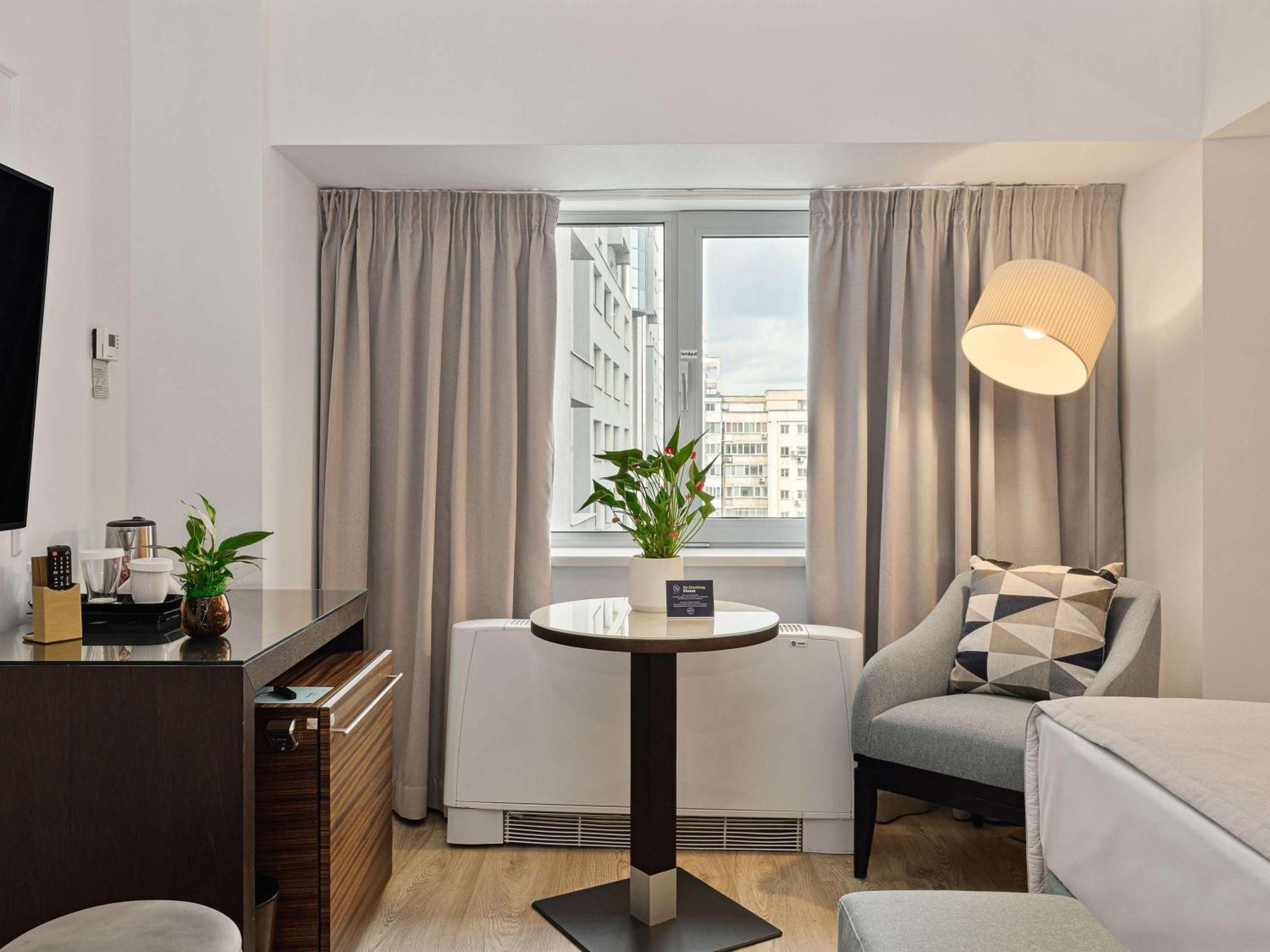 Unirii Square - Handwritten Collection 4*